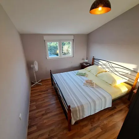 Apartment Kuco *